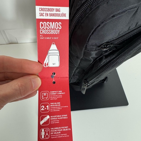 Reebok Black Nylon Sling Bag / Backpack NWT - Picture 9 of 10